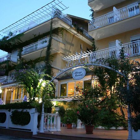 Hotel Marconi Cattolica Buitenkant foto