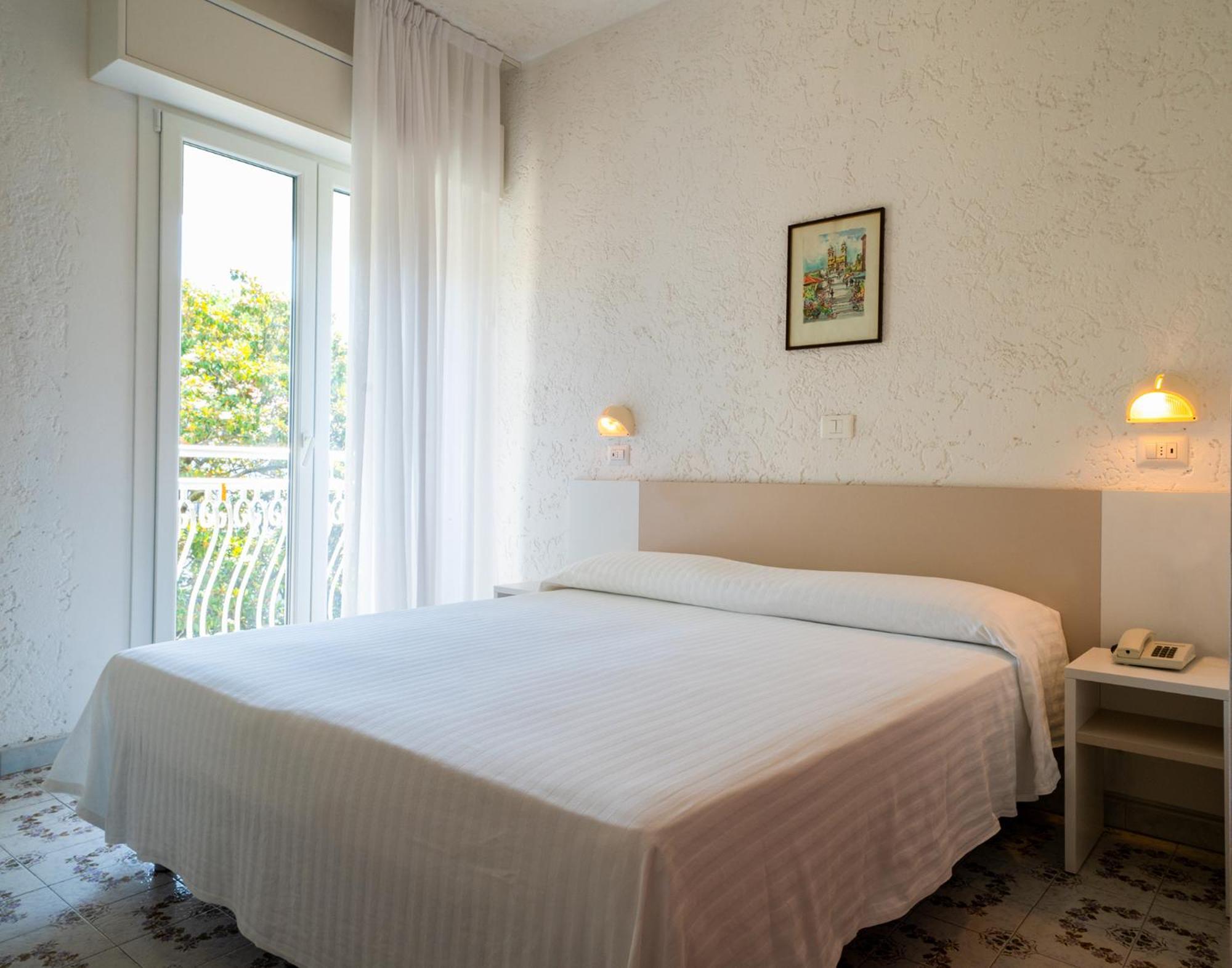 Hotel Marconi Cattolica Buitenkant foto