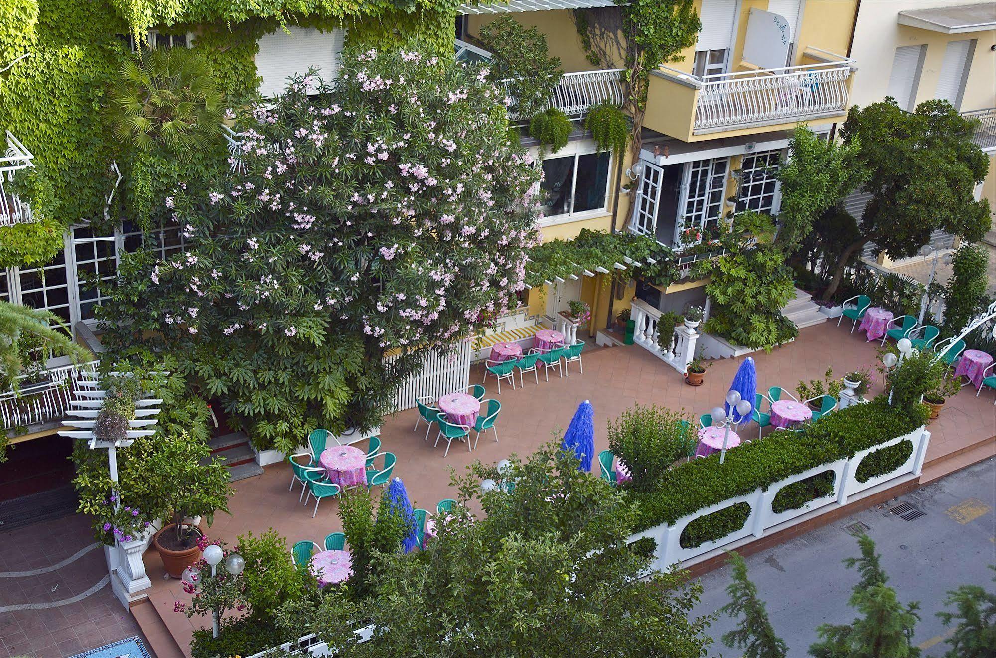 Hotel Marconi Cattolica Buitenkant foto