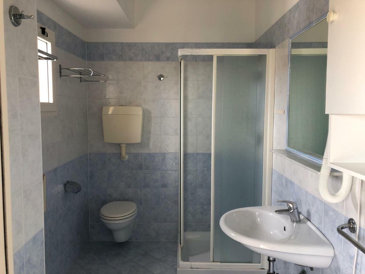 Hotel Marconi Cattolica Buitenkant foto